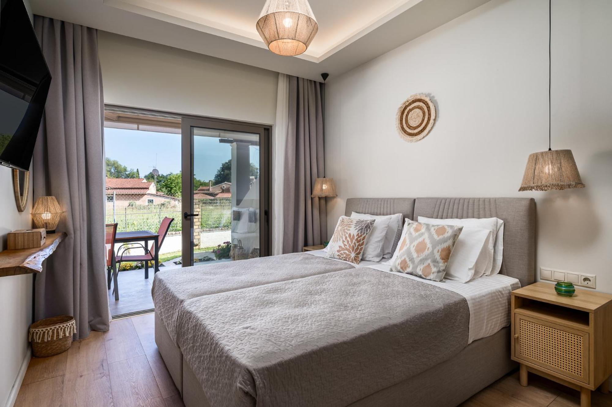 Phos Elegant Residences By Konnect, 400M To The Beach Appartement *